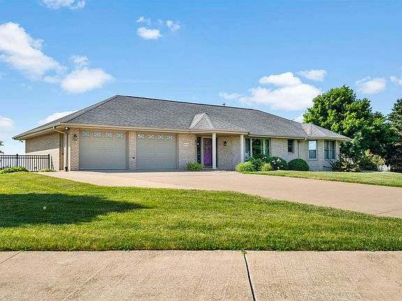 2nd image of 10538 Blue Jay Dr