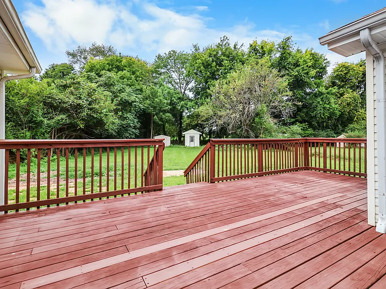 2724 Ann Dr — Photo 25