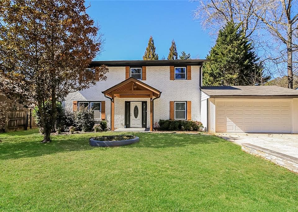 1st image of 3667 Manhattan Dr