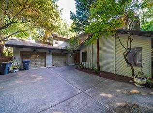 5242 Station Rd, Surrey, BC V3X 3C4