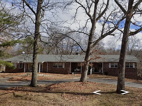 4611 Seagraves Dr