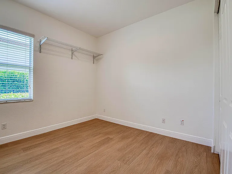 172 Manor Cir — Photo 24