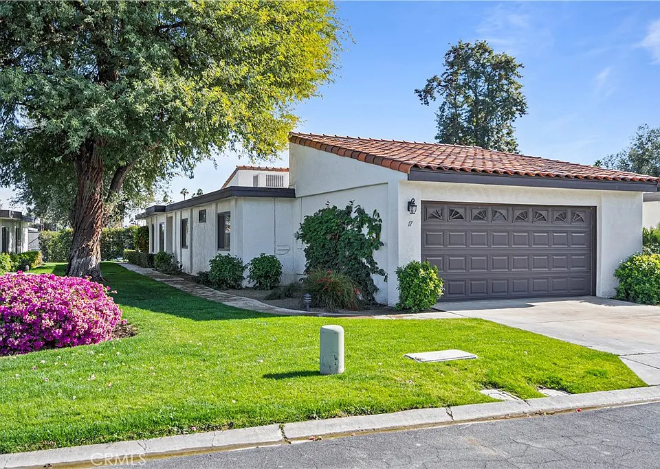 17 Toledo Dr