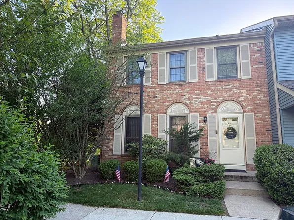 45 Winchester Ct, Aberdeen, NJ 07747