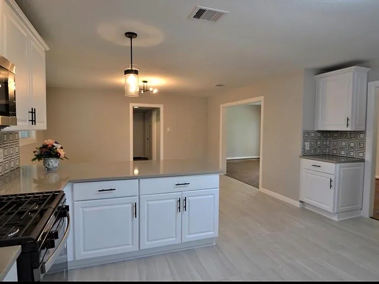 4829 Waycross Dr — Photo 11
