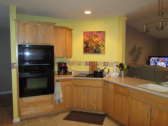 2nd image of 401 Bonnevista Dr