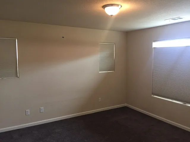 572 River Oaks Dr — Photo 9