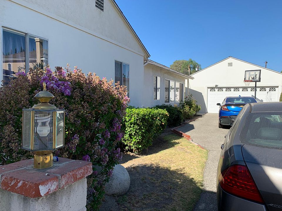 1st image of 909 La Cadena Ave