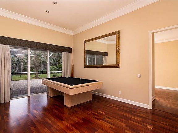 4th image of 2105 Boot Lake Cir