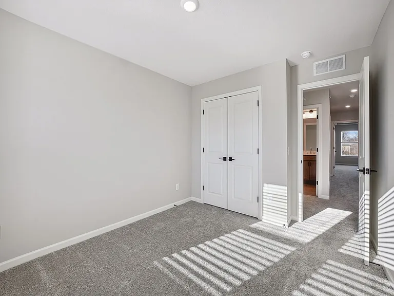 2434 Blossom Cir — Photo 11