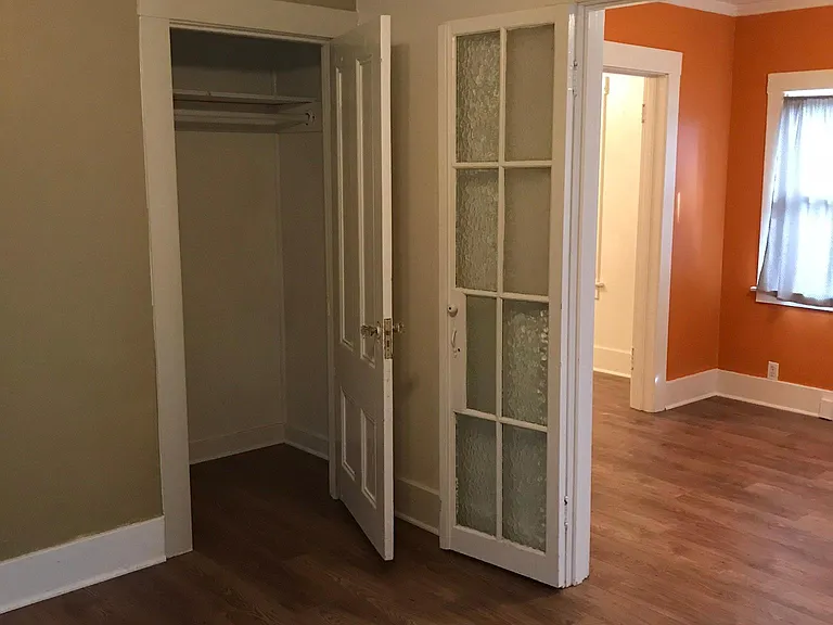 2716 Jefferson Ave — Photo 6