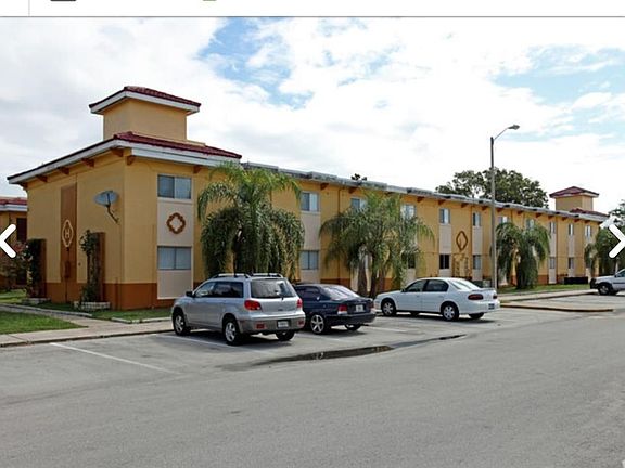 2nd image of 728 Ridenhour Cir #728
