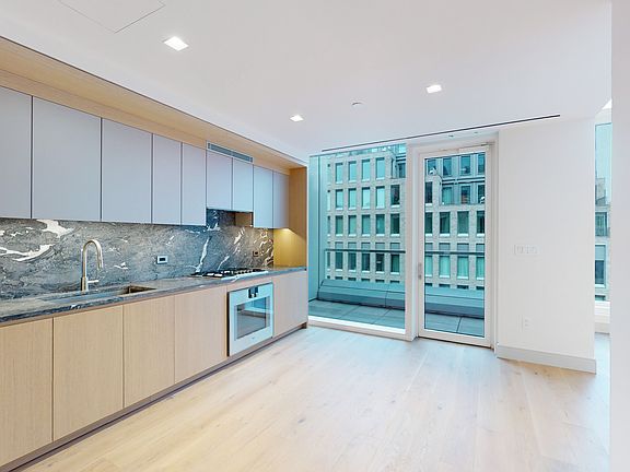 4th image of 101 W 14th St APT 8D