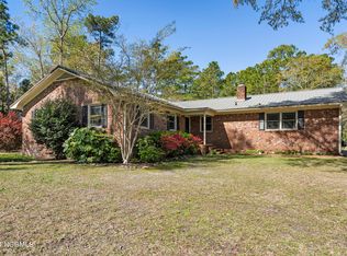 104 Lockwood Dr, Morehead City, NC 28557