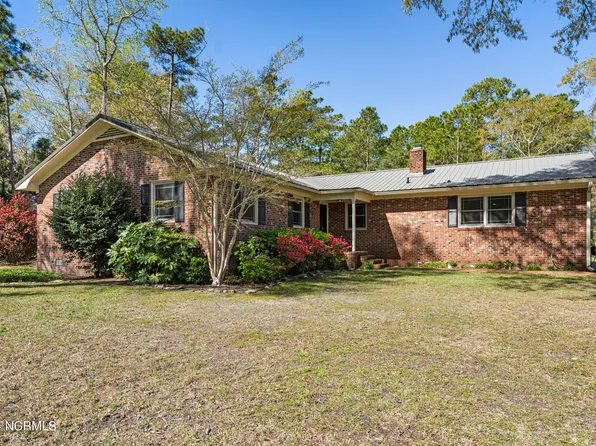 104 Lockwood Drive, Morehead City, NC 28557