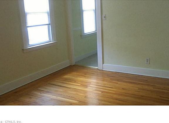 4th image of 368 W Rock Ave
