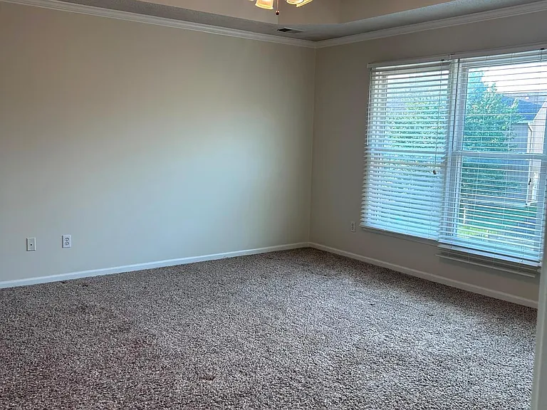 15317 Lowell Ave — Photo 14