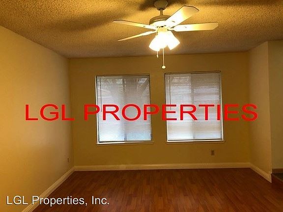 3rd image of 2868 Norcross Dr