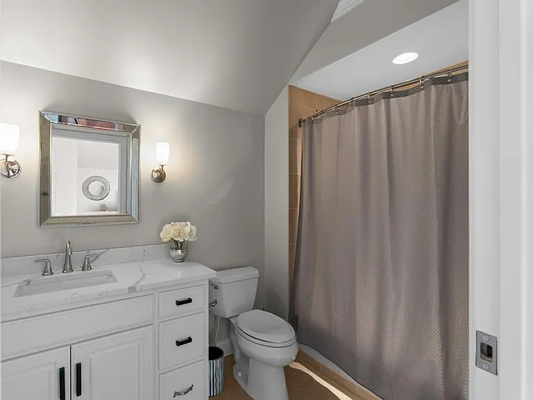 980 Fenimore Cir — Photo 55
