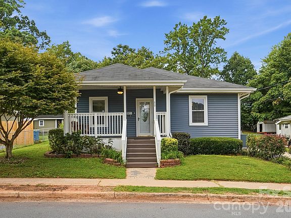 2nd image of 412 Link St