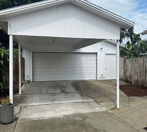 2 Car Garage 