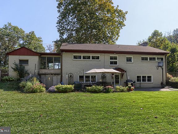 4th image of 1531 Braewood Dr
