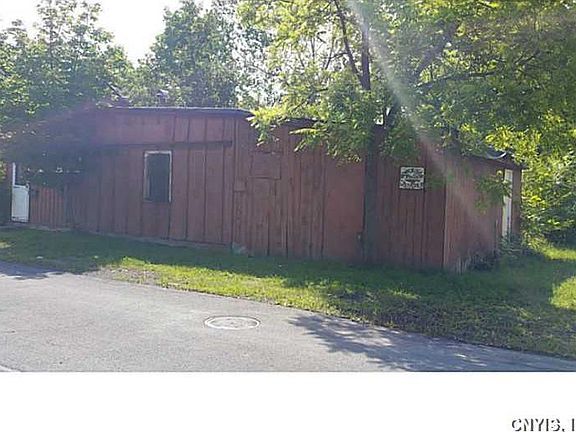 5th image of 159 Hardenburg Ave