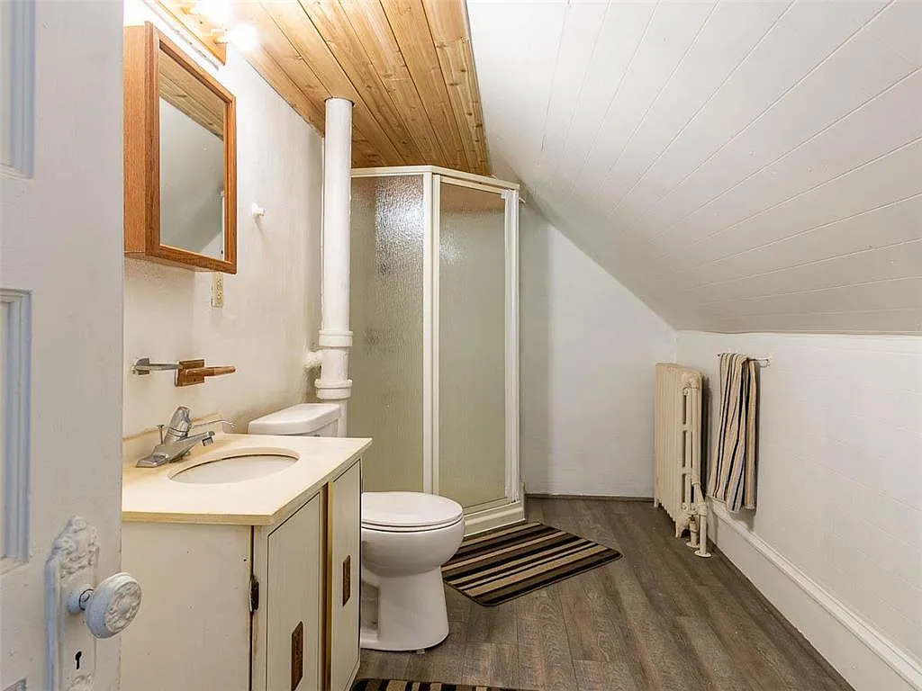 3 bed, $1,650 — Photo 3