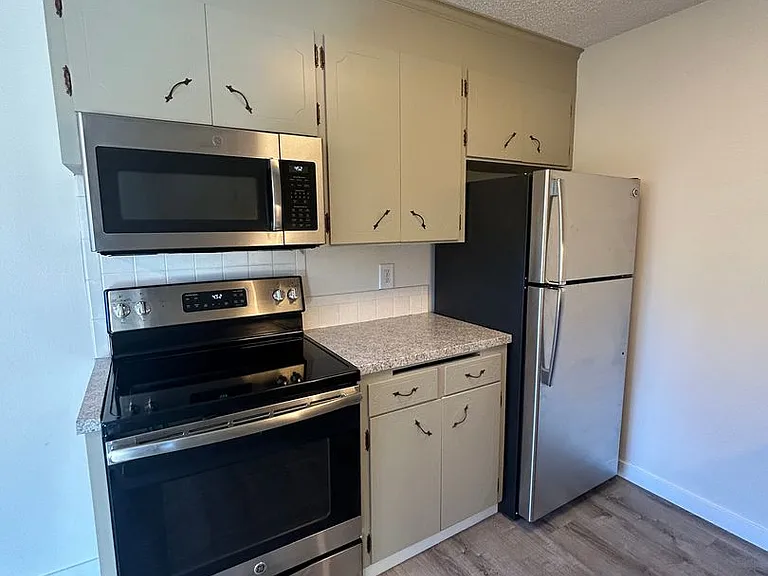 3309 W Government Way — Photo 5