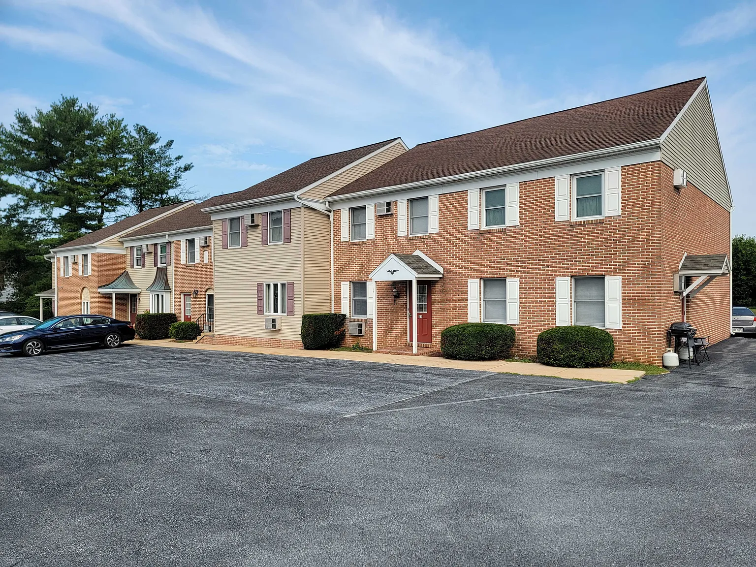 1 bed, $975 — Photo 1
