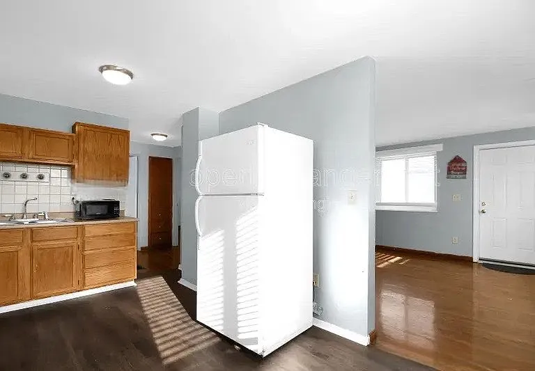 2451 Hiawatha St #A — Photo 6