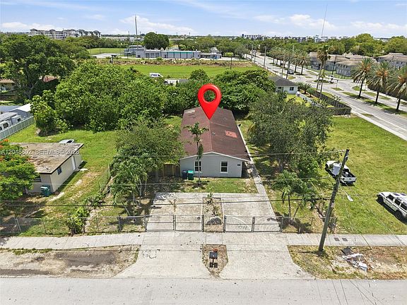 2nd image of 26410 SW 138th Ct