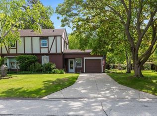 4909 S 10th St, Sheboygan, WI 53081
