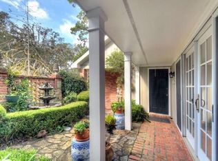 130 Harrogate Rd, Saint Simons Island, GA 31522