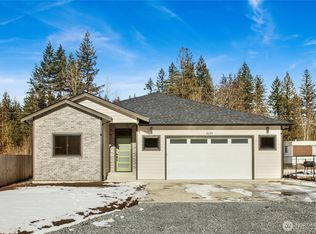 8659 Golden Valley Dr, Maple Falls, WA