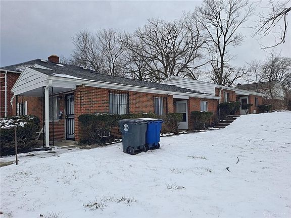 2nd image of 1161 Linda Vista Ave