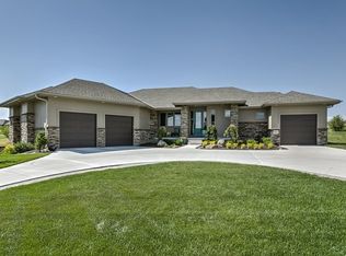 12610 Deer Creek Dr, Omaha, NE 68142