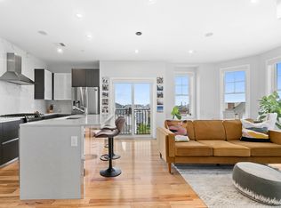 39 Lexington St #7, Boston, MA 02128