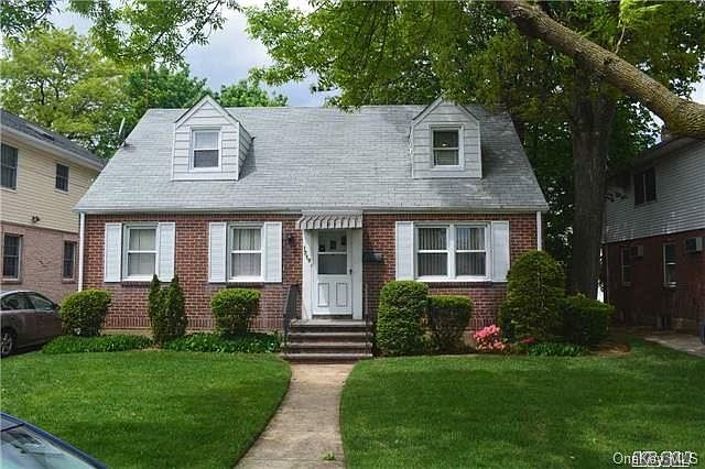1st image of 1719 Broadway