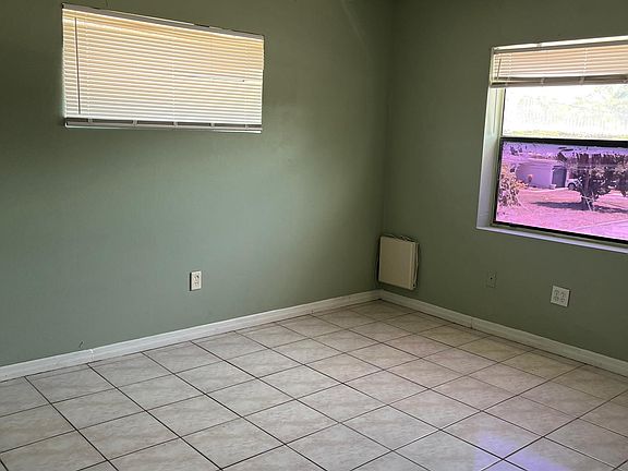 5th image of 4502 S Manhattan Ave APT 1