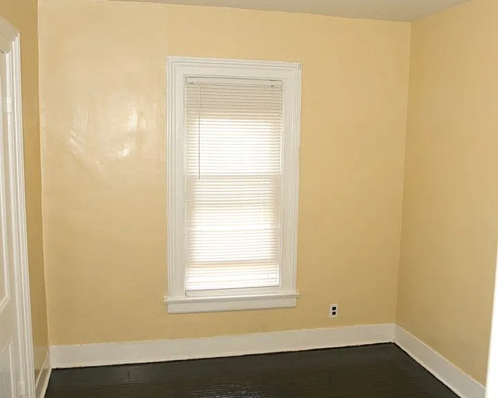 865 Clifford Ave — Photo 17