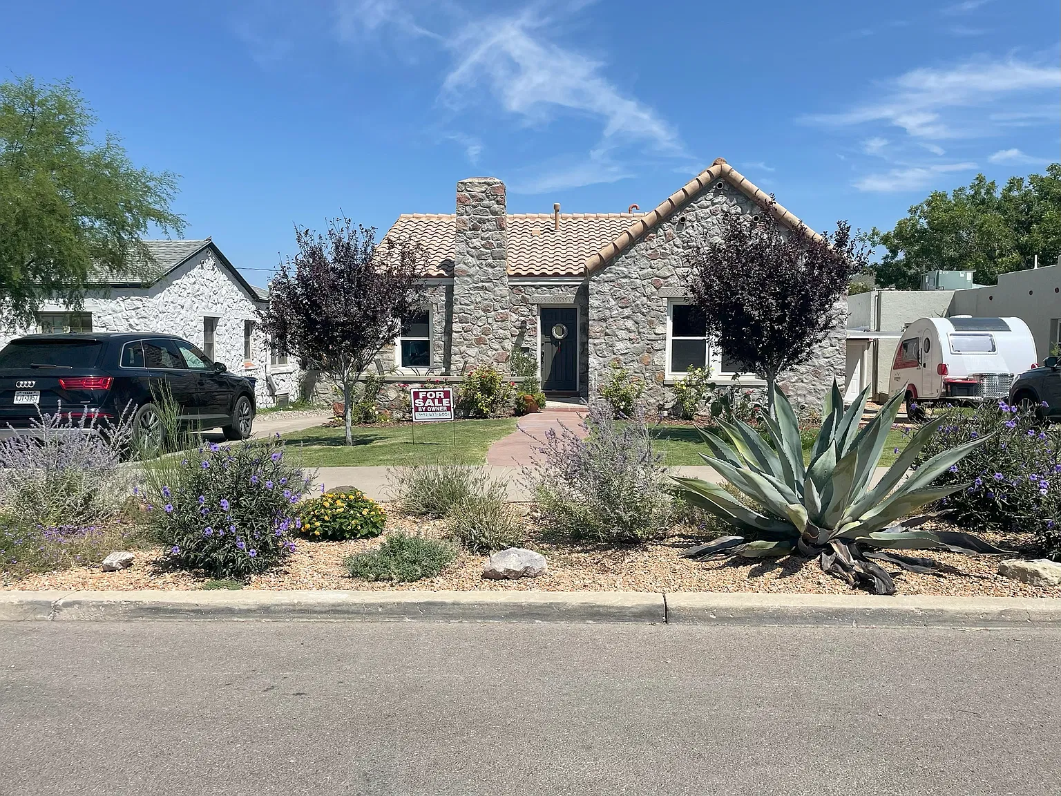 4 bed, 2450 sqft, $3,150 — Photo 2