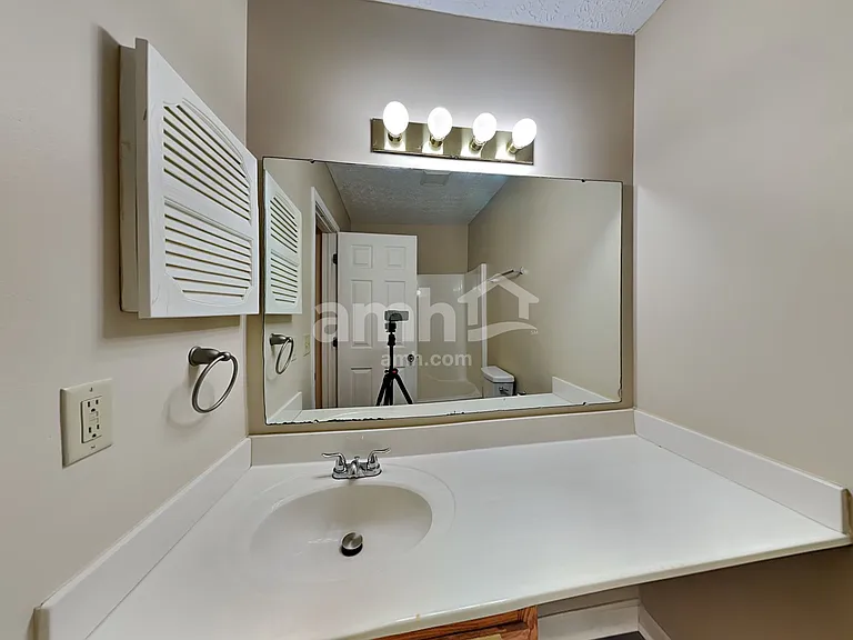 5691 Levi Kramer Blvd — Photo 13