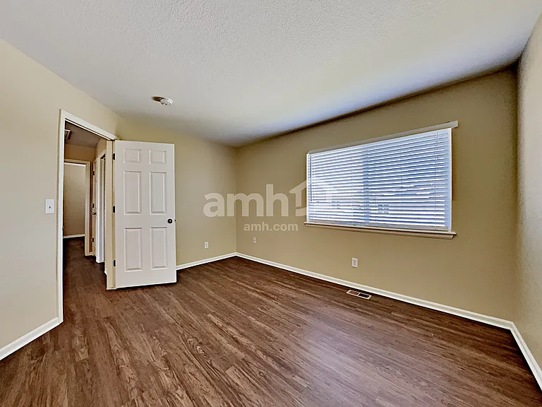 4995 Fundy St — Photo 15