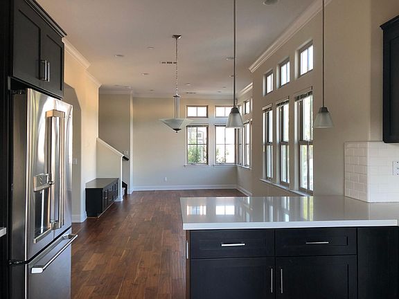 5th image of 133 Sonoma Ter