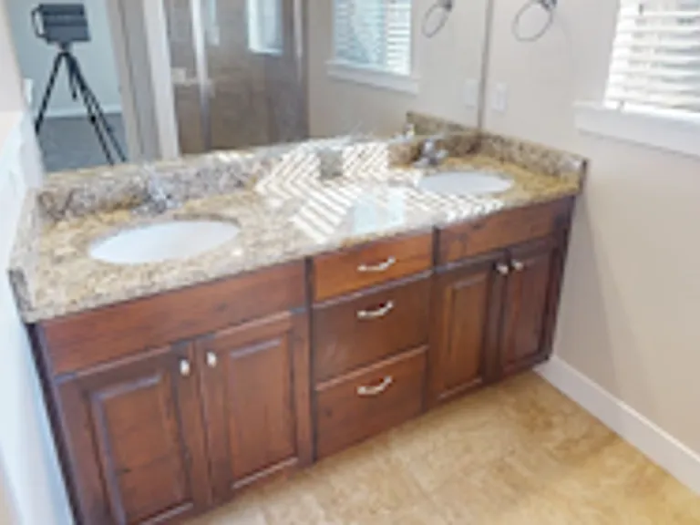 246 E Bridgewater Ln — Photo 8