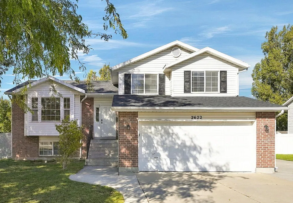2622 W 1500 N