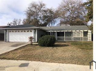 328 Beverly Pl, Exeter, CA 93221