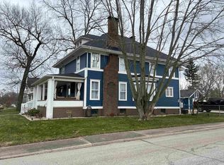 402 E Lake St, Knox, IN 46534