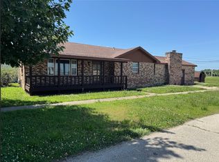 901 W Chestnut St, Chanute, KS 66720